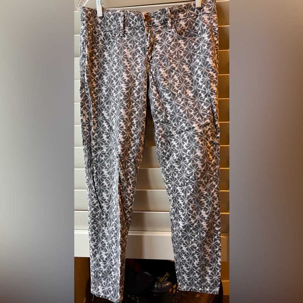 GAP - 1969 - Legging - Jean - 31r - Gray Floral - S